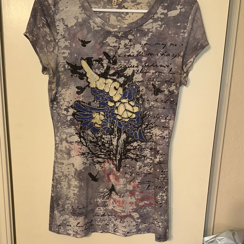 Maurices Blue and Gray Graphic Tee